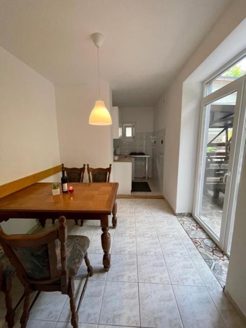 Boni Apartman Mişcolţ Exterior foto
