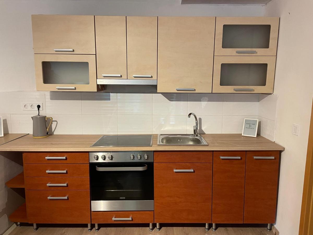 Boni Apartman Mişcolţ Exterior foto
