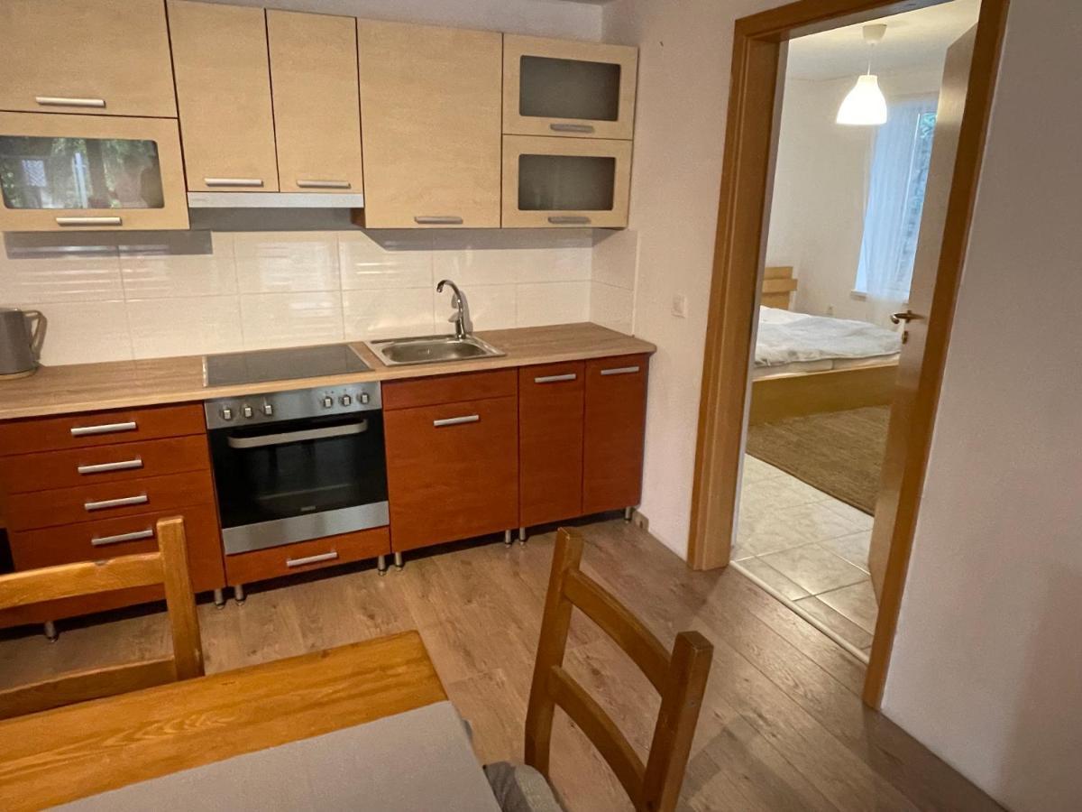 Boni Apartman Mişcolţ Exterior foto