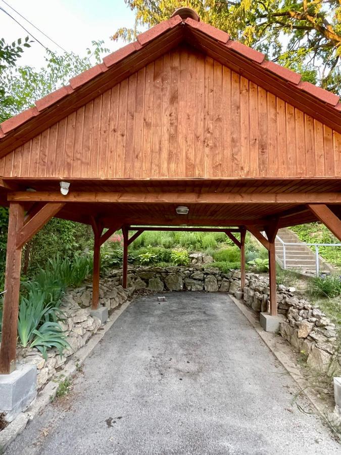 Boni Apartman Mişcolţ Exterior foto